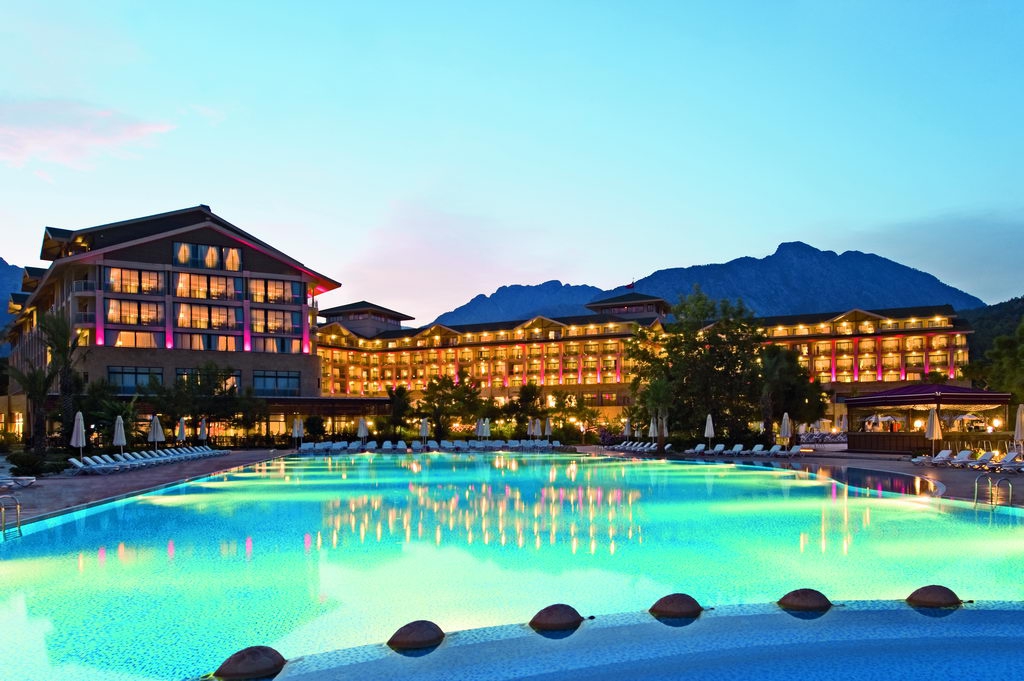 VOGUE HOTEL AVANTGARDE